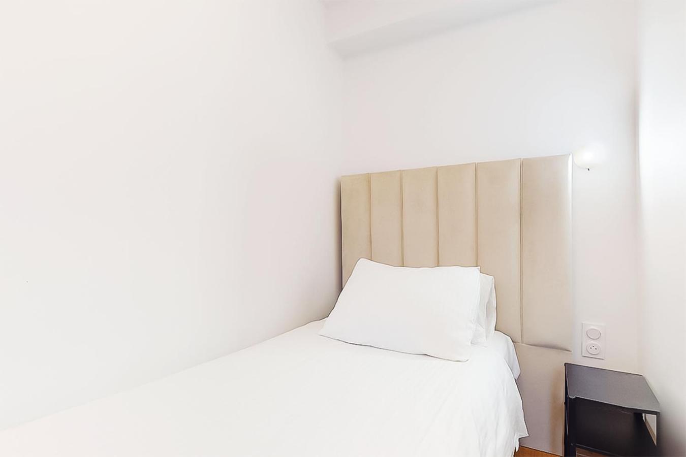 Hotel De Menilmontant Paris Luaran gambar